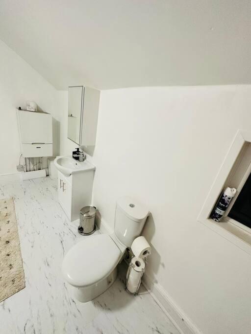 Bespoke 2 Bedroom Apt Derby City Buitenkant foto
