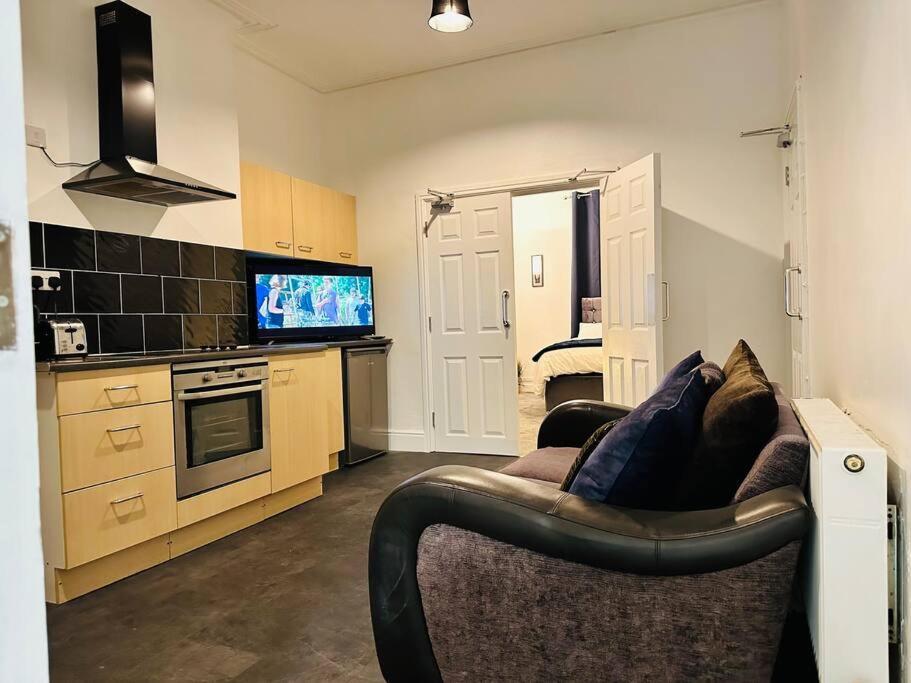 Bespoke 2 Bedroom Apt Derby City Buitenkant foto