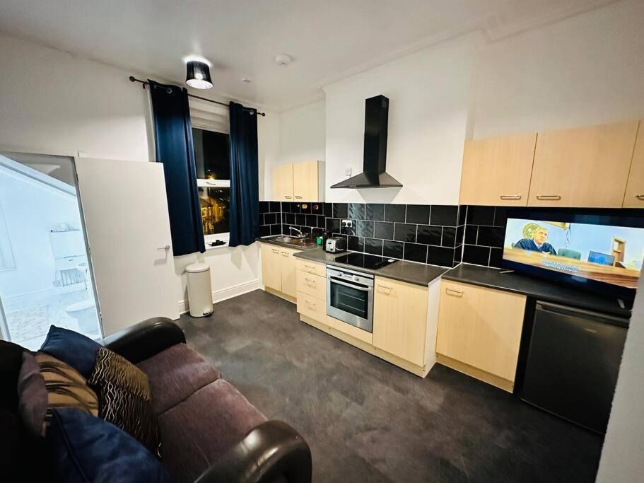 Bespoke 2 Bedroom Apt Derby City Buitenkant foto