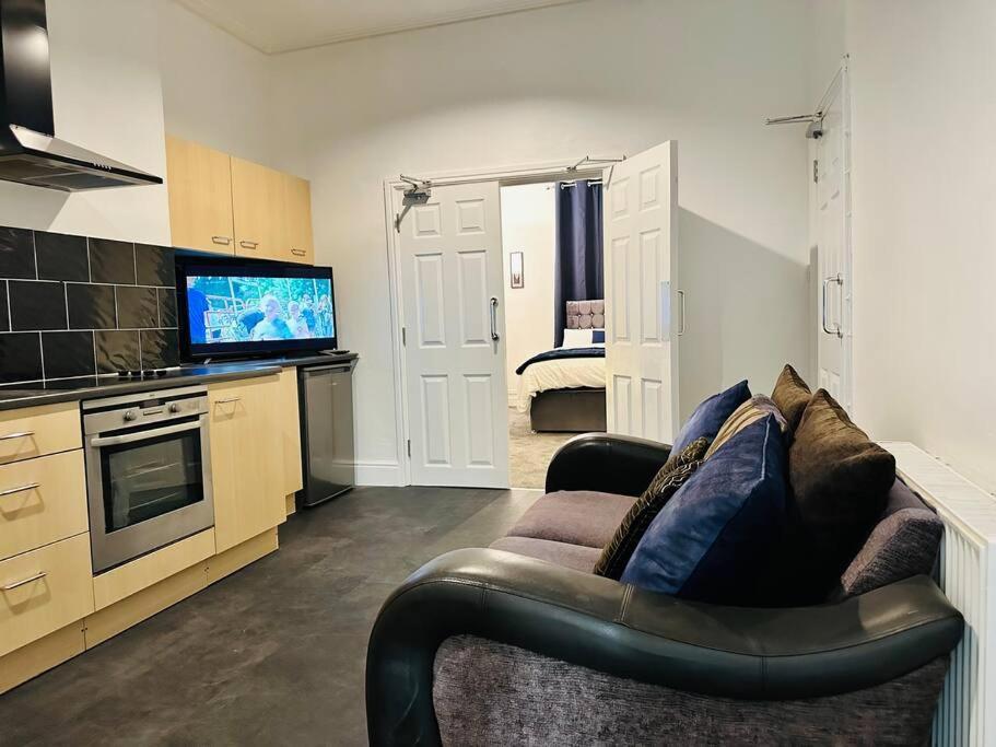 Bespoke 2 Bedroom Apt Derby City Buitenkant foto